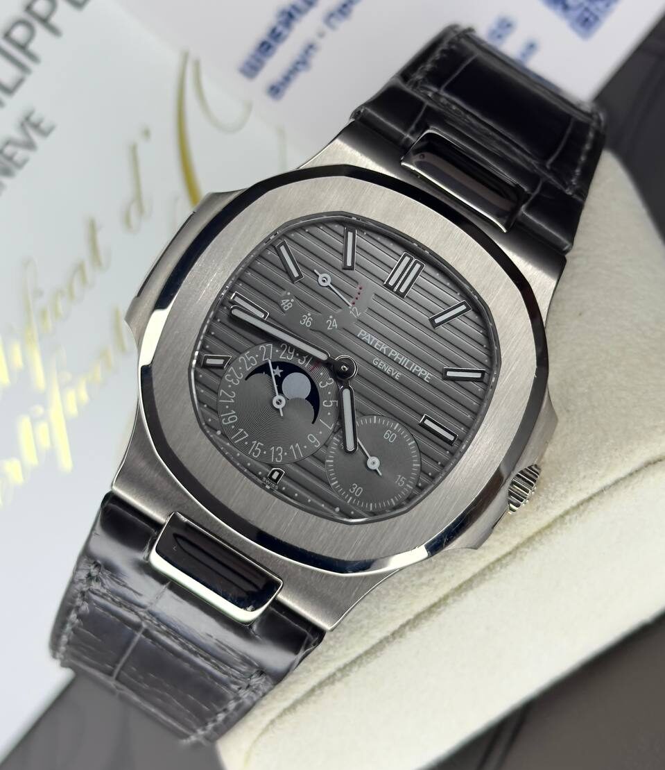 Купить в Киеве часы Patek Philippe Nautilus 5712G
