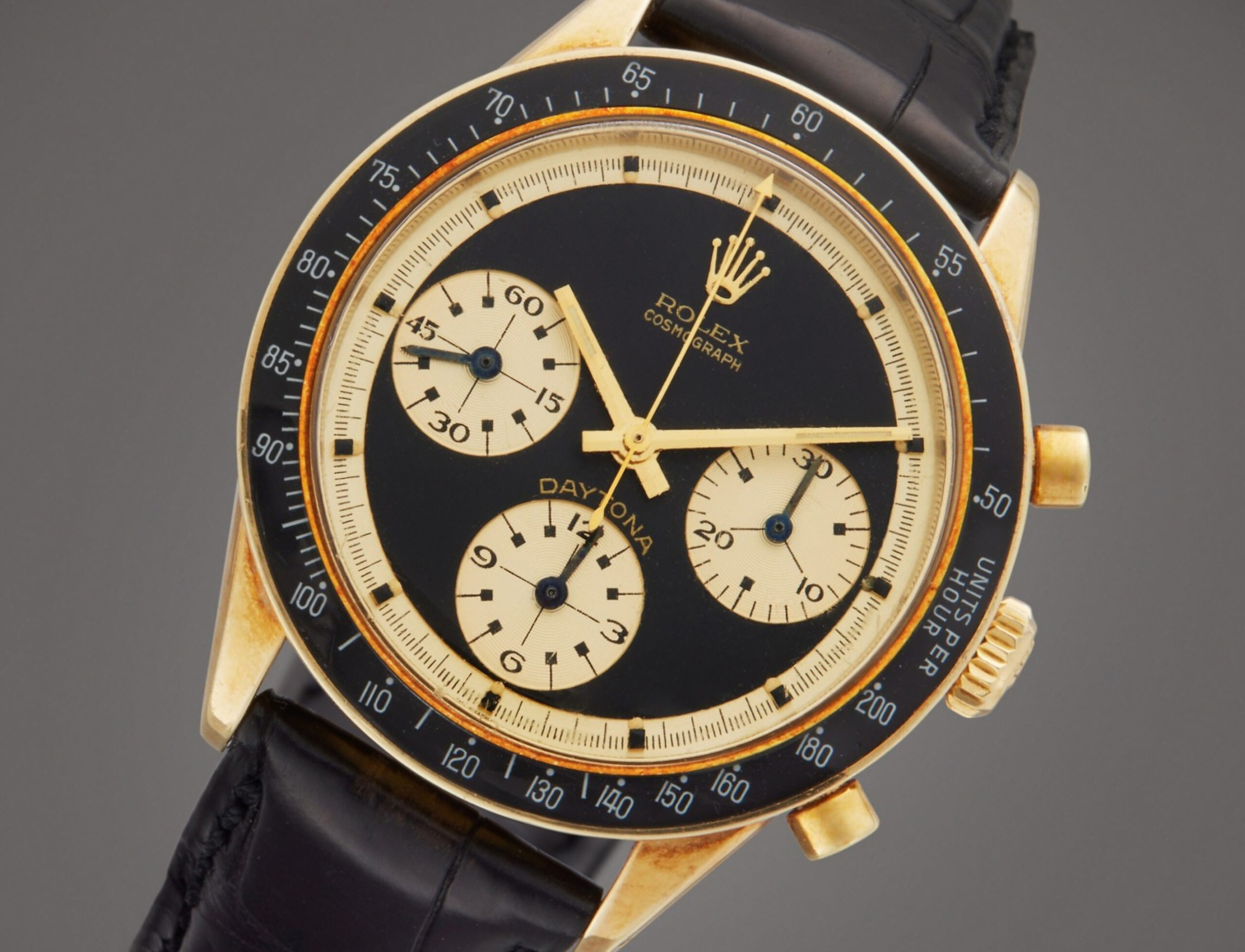 Rolex Daytona Paul Newman 'John Player Special' 6241 був проданий за 1,2 мільйона доларів
