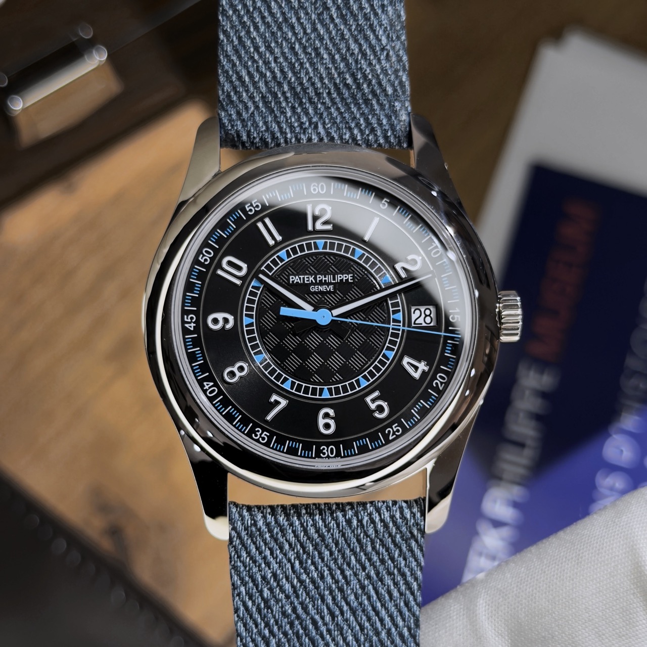 Часы Patek Philippe Calatrava 6007G-001