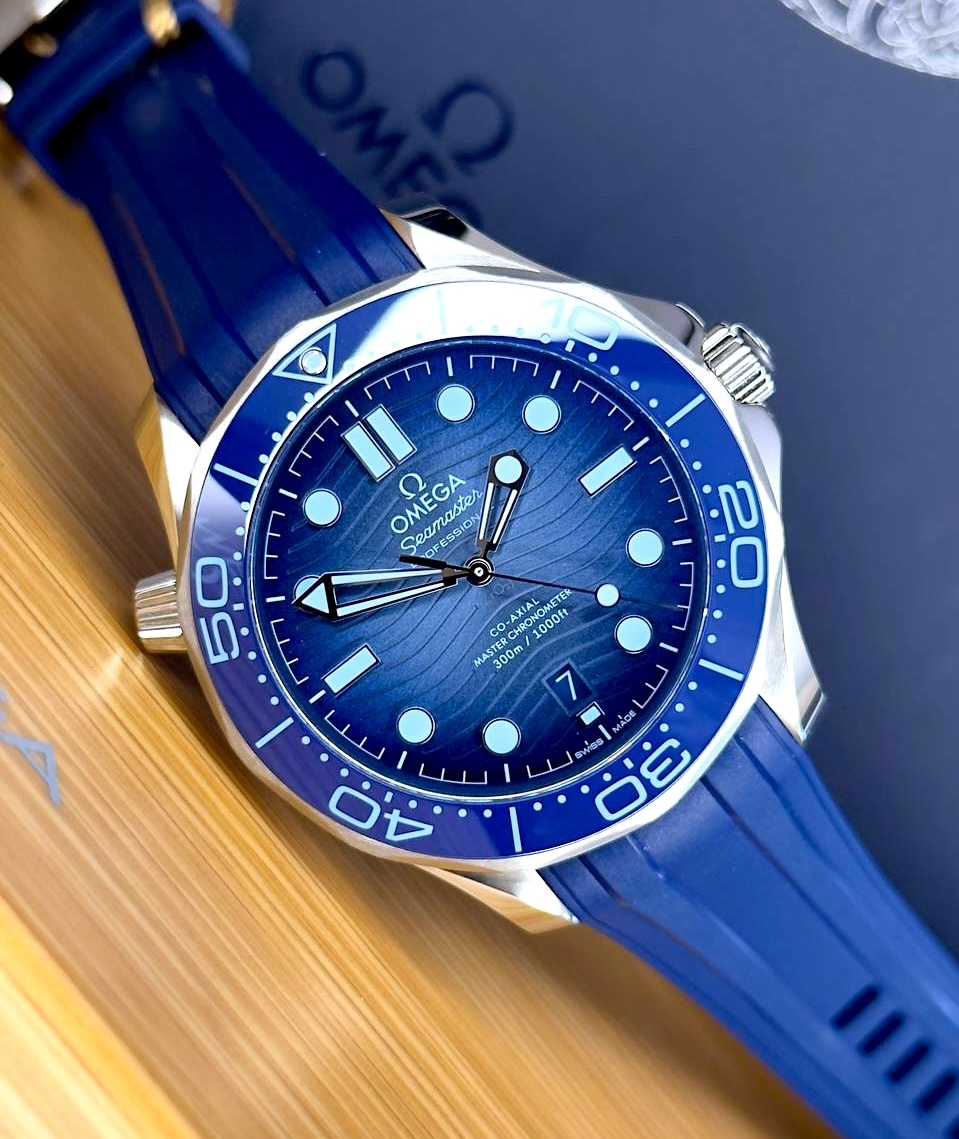 Купити Omega Seamaster Diver 300m Summer Blue в Києві