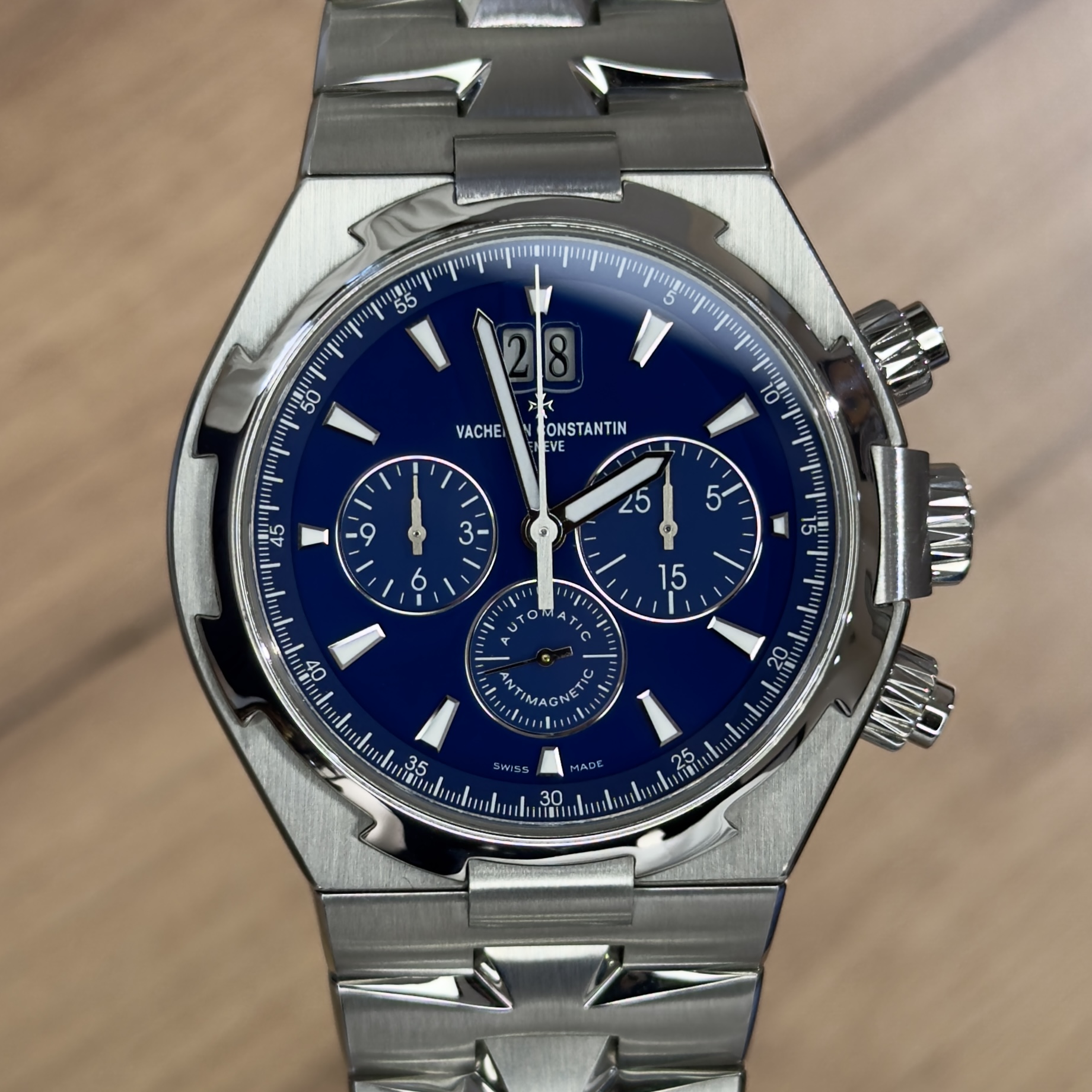 Купить часы Часы Vacheron Constantin Overseas Chronograph 49150/B01A-9745