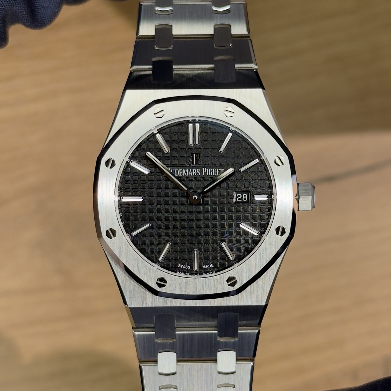 Купити новий Audemars Piguet Royal Oak Quartz 67650ST в Києві