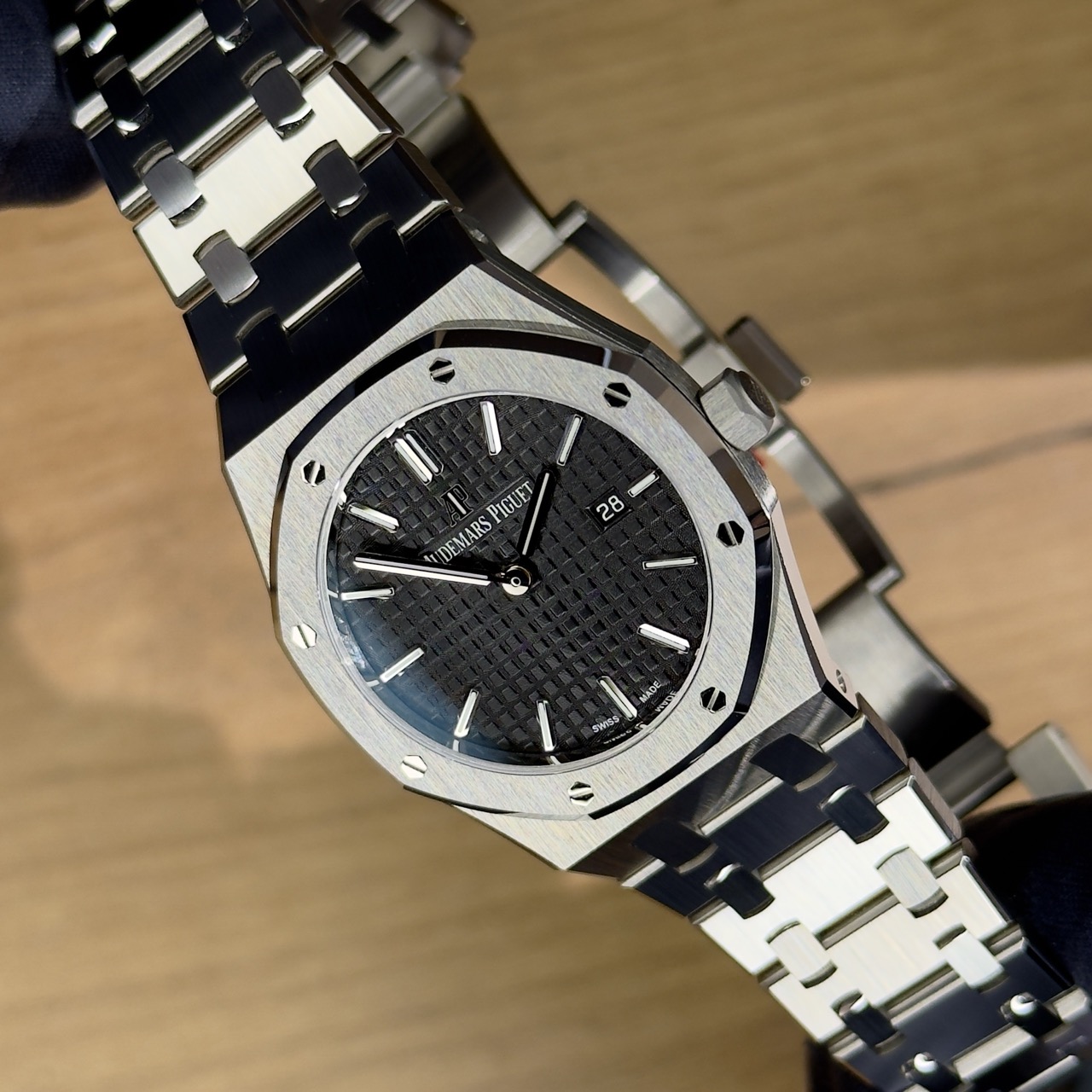 Купить женский адемар Royal Oak Quartz