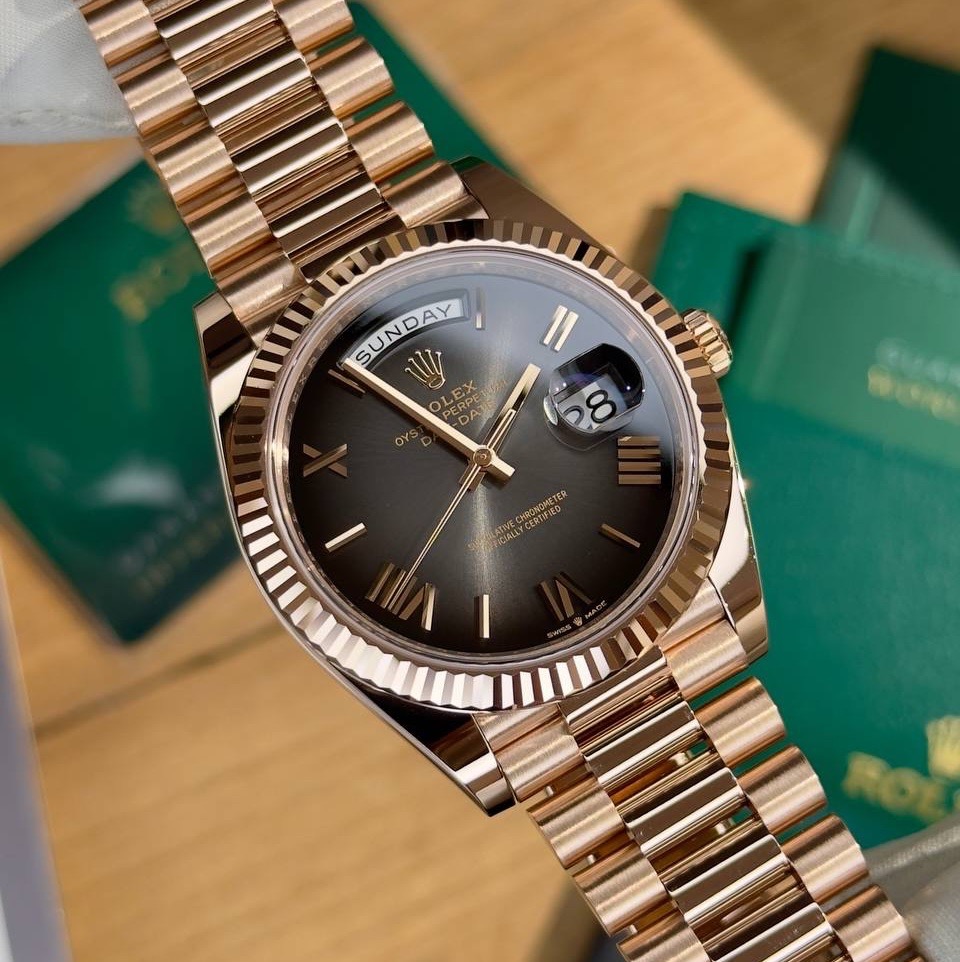 Придбати годинник Rolex Day-Date 40 Ombre 228235-0055 Київ