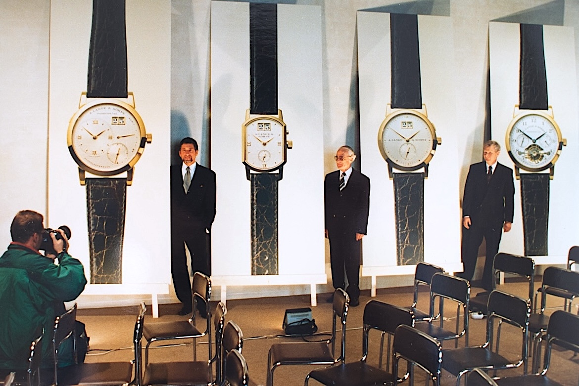 Презентація першої колекції A. Lange & Söhne 1994 року з моделлю Lange 1 на передньому плані