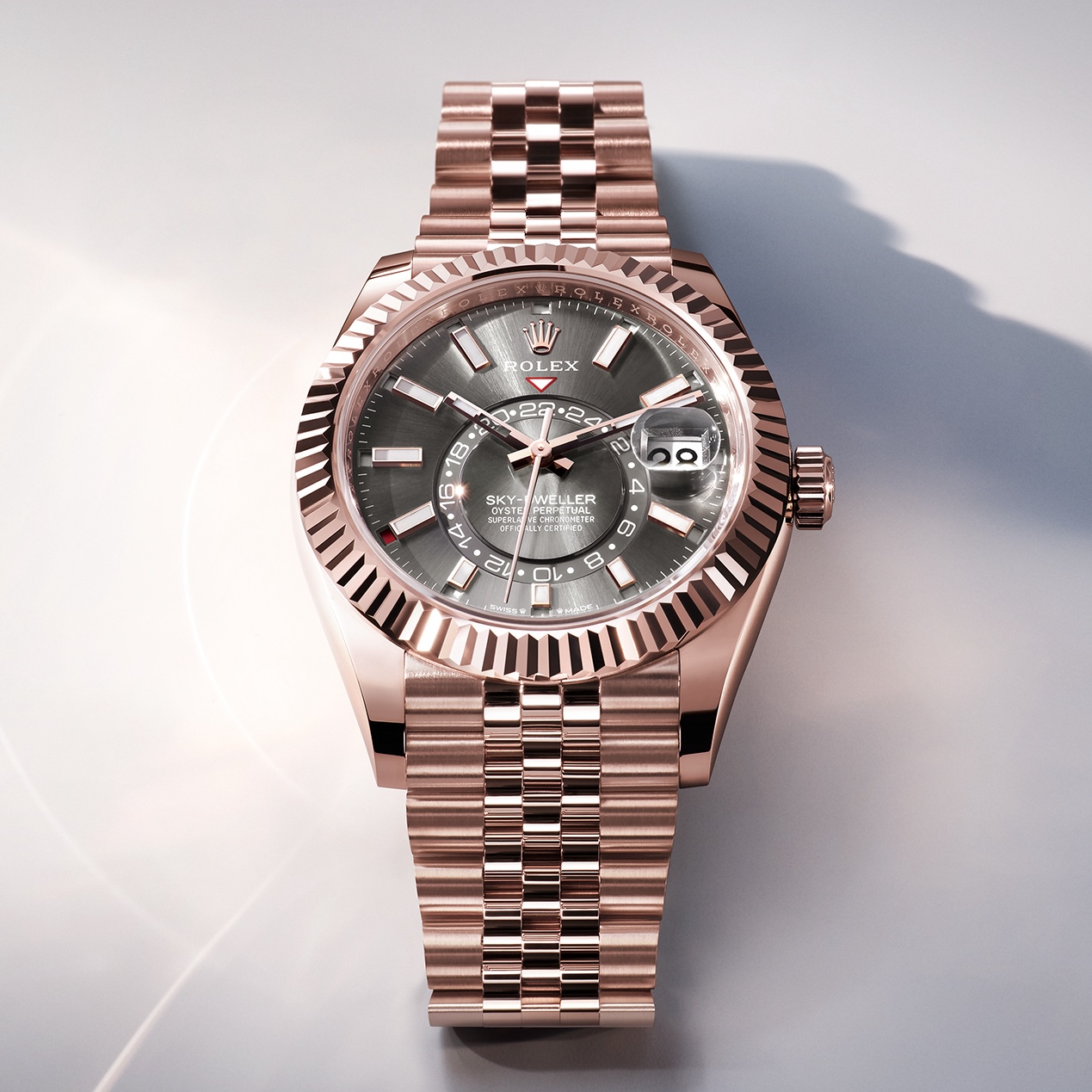 Rolex Sky-Dweller із зеленою пломбою Superlative Chronometer та п’ятирічною гарантією