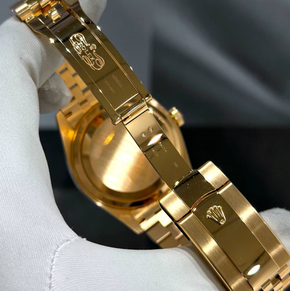 Новые часы Rolex Sky-Dweller 336938-0008