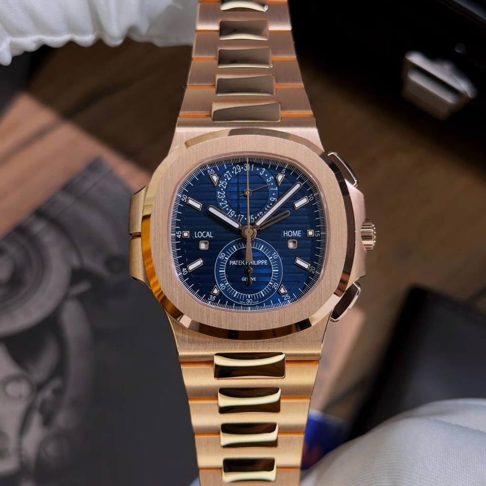 Купить Patek Philippe Nautilus Travel-Time Chronograph 5990:1R-001 в Киеве