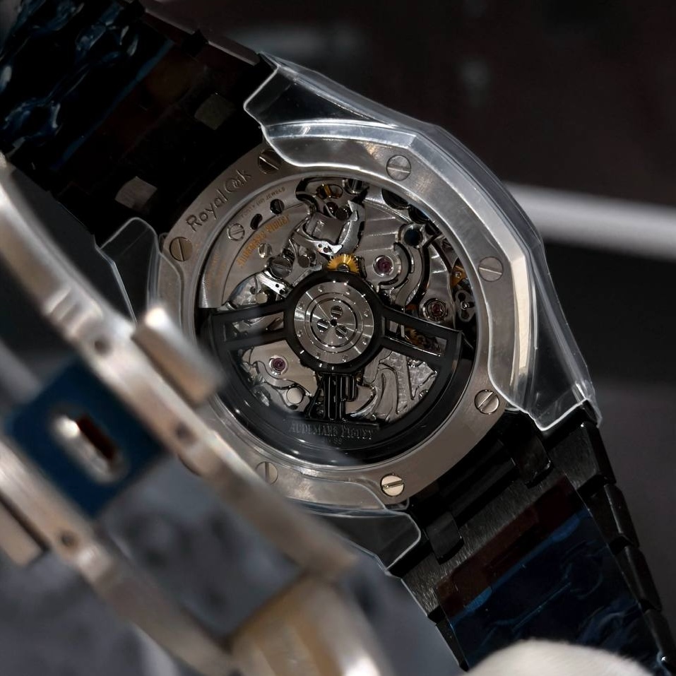 Купить часы Audemars Piguet Royal Oak хронограф черная керамика в Киеве